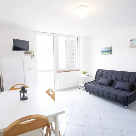 Aparthotel Conti 4*